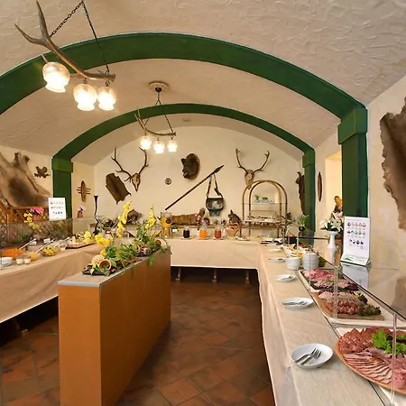 Hotell Am Schlossberg 3*