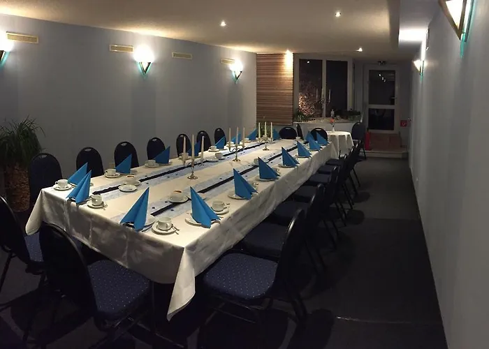 Hotel Am Schlossberg 3*